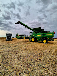 Photo n°4 de Tps Nouhaud Victor - TNV à Coussay-les-Bois (Société de transport routier)