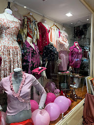 Photo n°5 de Friperie Vintage Chic à Béziers (Friperie)