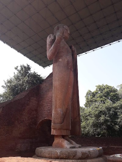 Photos of Maligawila Purana Rajamaha Viharaya