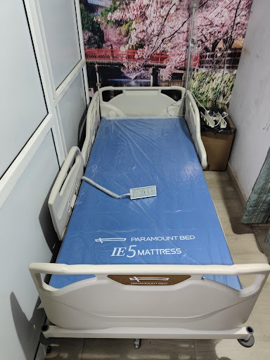 ICU bed on rent free delivery 24/7 post image
