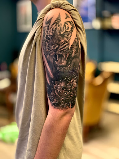 LyuboGR Professional Tattoo Artist