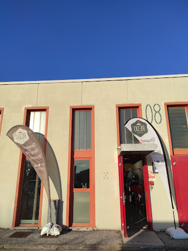 RoveREDO Factory & Store
