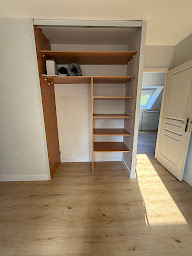 Photo n°6 de Debruille Peinture et Sol à Roubaix (Service de pose de parquet)