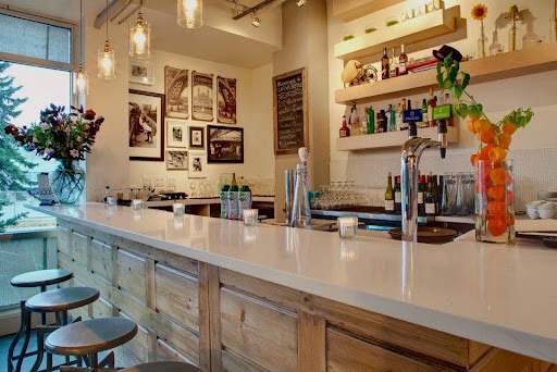 Cassis Bistro - Visual