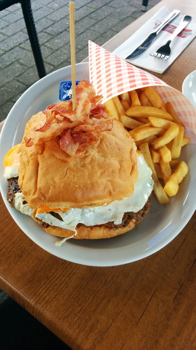 Hollywood Cafe