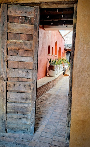 SAUDA Restaurant - Visual
