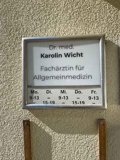 Dr. med. Karolin Wicht Fachärztin f. Allgemeinmedizin