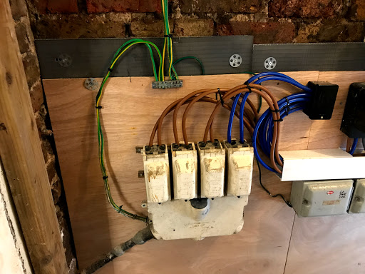 Red Electrical Ltd - Visual