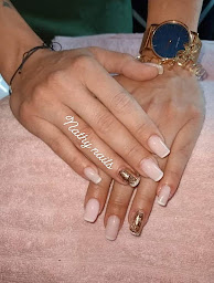 Photo n°18 de Nathy Nails | Onglerie à Orange (Salon de manucure)