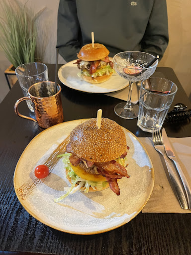 Burger & Co