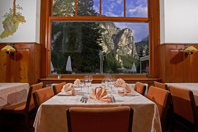 Hotel Lago Di Braies