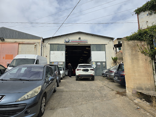 Autofficina S.t. Auto Snc Di Sutera G. E Turano S. Gallery - Italy