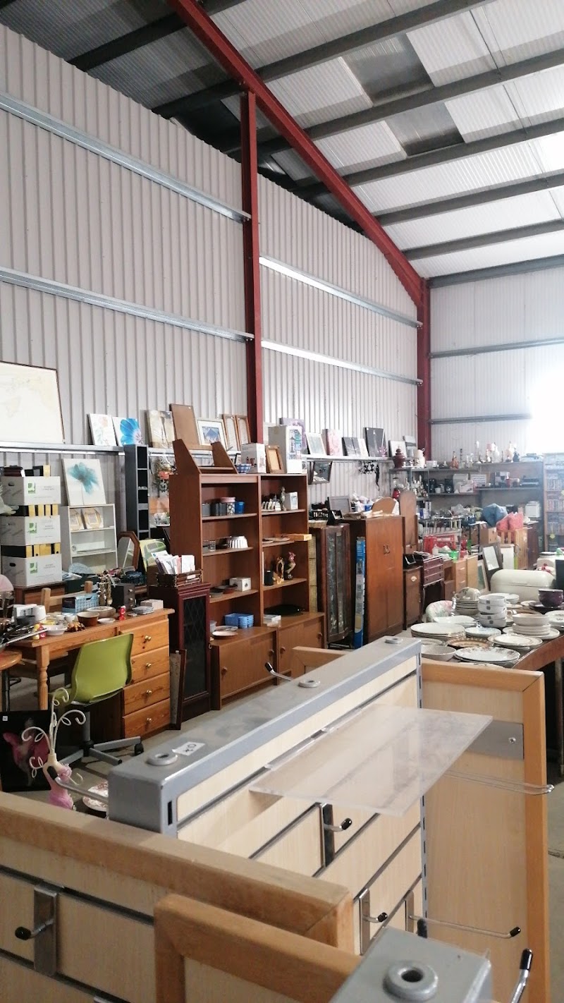 Your thrifty store photo 3