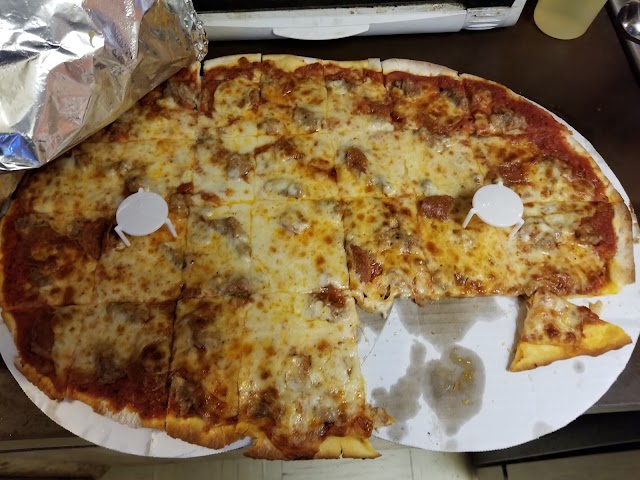 John's Pizzeria Ristorante & Lounge