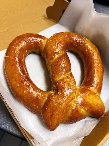 Twist & Shake Ice-Cream & Pretzels Bar Gallery - United States