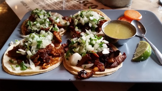 Tres Carnales Taqueria