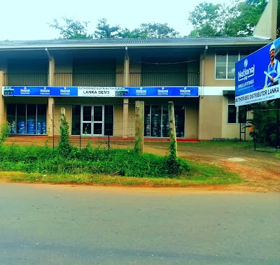 Photos of Thalpawila Shoping Center