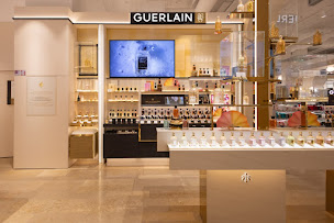 Photo n°2 de Guerlain Boutique et Suite Facialiste Galeries Lafayette Bordeaux à Bordeaux (Parfumerie)