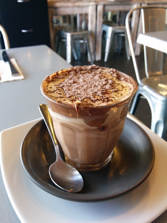 Dolcini Cafe