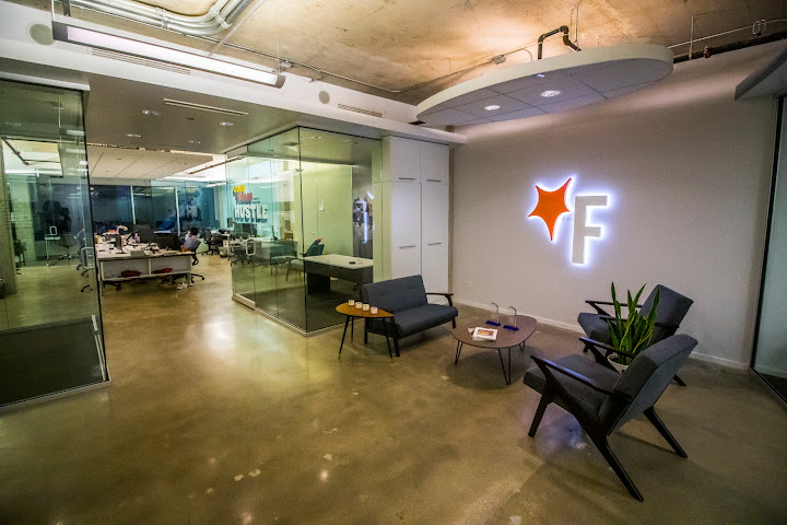 Right Way Signs of Chicago by null