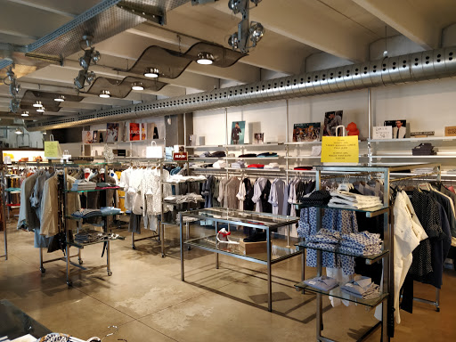 New Box Momo clothing