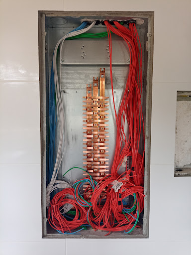 M&B Elétrica Manutenção Instalação