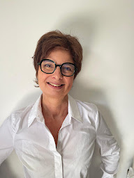 Photo n°1 de Véronique Quéval - Sophrologie - Hypnose - Yoga Nidra - Yoga du rire à Montgeron (Praticien de médecine alternative)