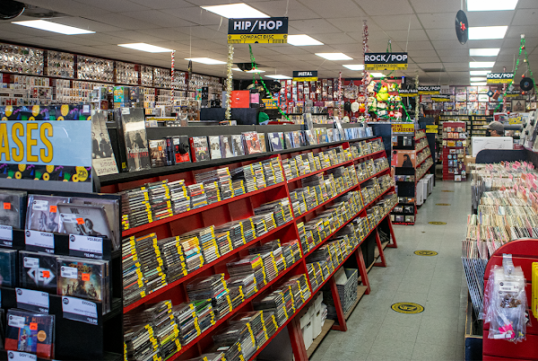 Zia Records (Speedway - Tucson) photo 2