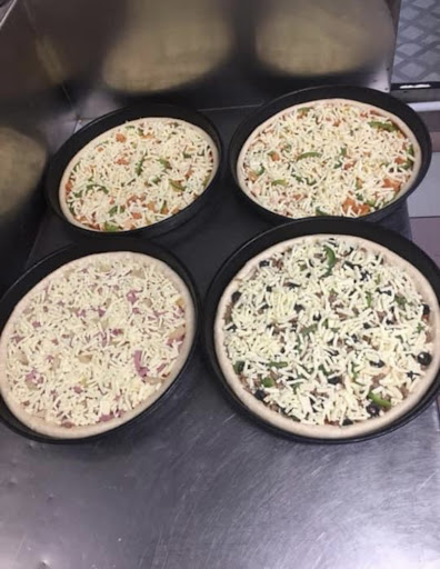 Khan's Pizza - Thumbnail