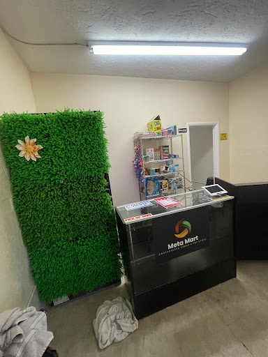 Meta Mart - Visual