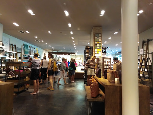 FOSSIL Outlet Grabenstätt - Thumbnail
