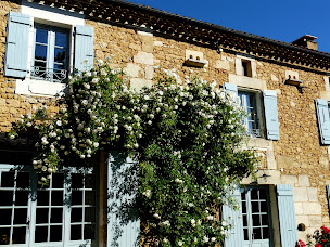 Photo n°2 de Les Deux Tilleuls: location maison de caractère - chambres d'hôtes de charme (Dordogne Périgord) à Saint-Mayme-de-Péreyrol (Piscine)