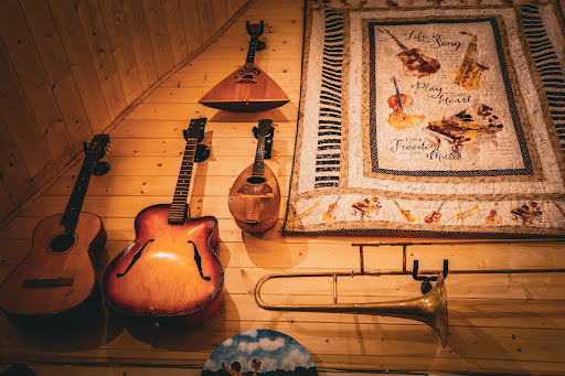 Ti An Trouz Instruments de Musique Gallery - France