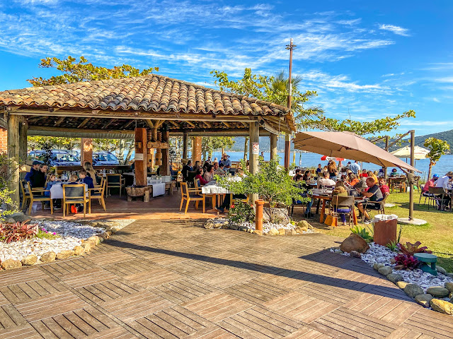 Ponta das Caranhas by null