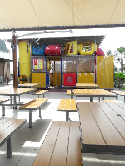 Photos of McDonald's Tangier. coral