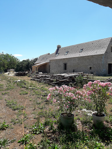 Photo de Bois et Bâtiments à Saint-Cyprien (24220)