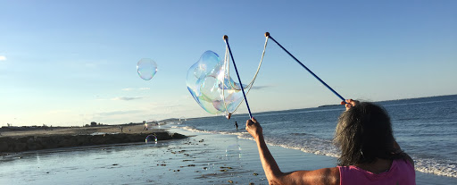 Far Out Bubbles Logo