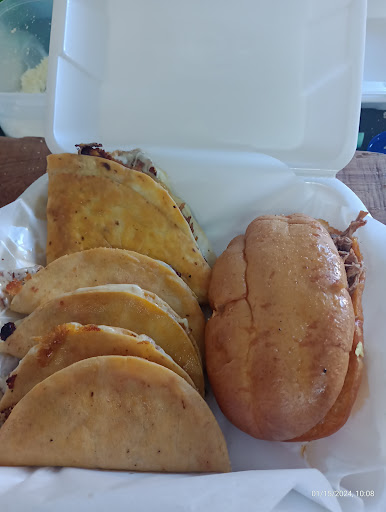 Quesibirrias de Maytê