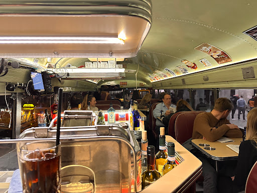 DinnerHopping - Visual