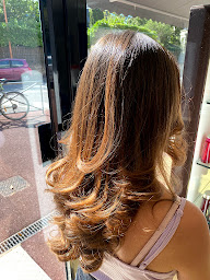 Photo n°14 de ALYSTERA beauté à La Celle-Saint-Cloud (Salon de coiffure)