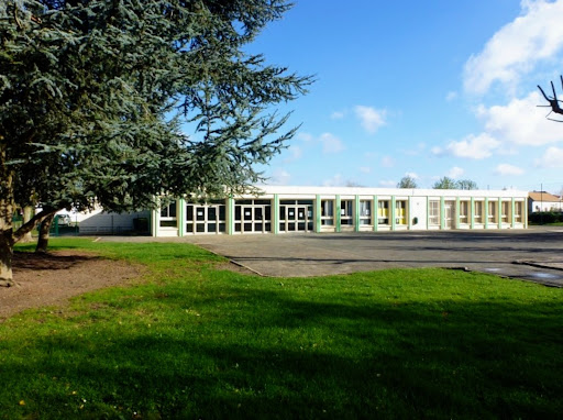 Elementary School Le Pré Du Bourg - Thumbnail