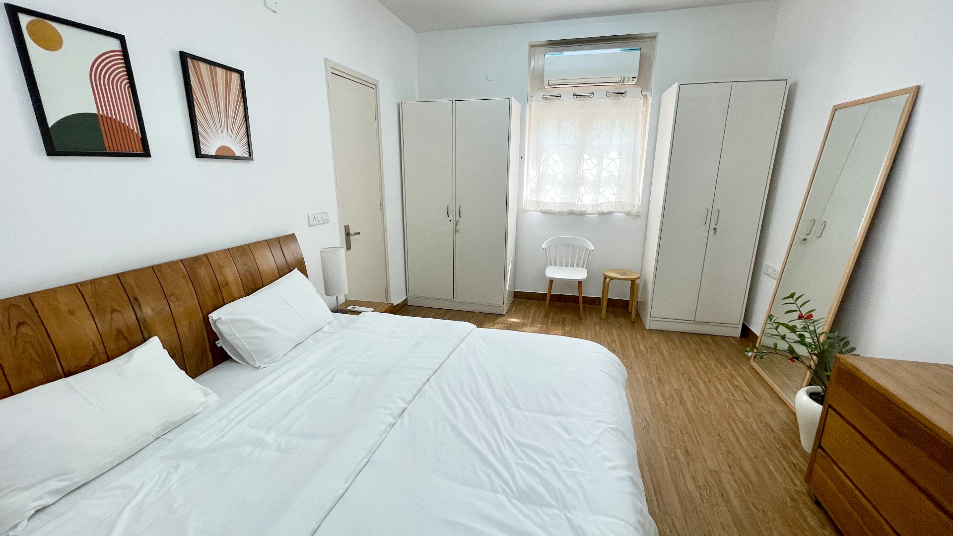 F18 India Bed & Breakfast