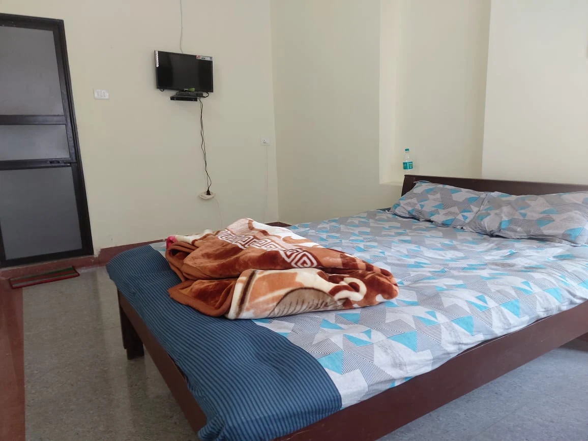 City Hotel siwan