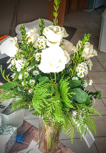 Becky's Flowers - Thumbnail