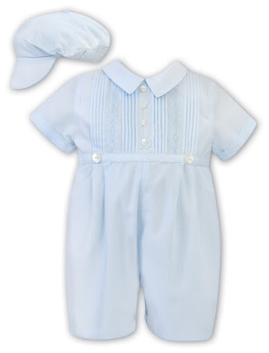 Ava's Wardrobe - Clothing store