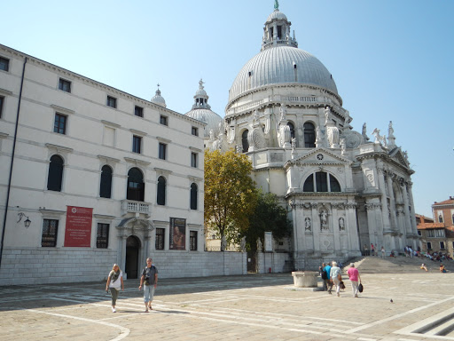 Pinacoteca Manfrediniana