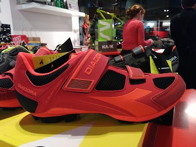 Photos of Runbaik | Tienda, Taller y Alquiler de Bicicletas
