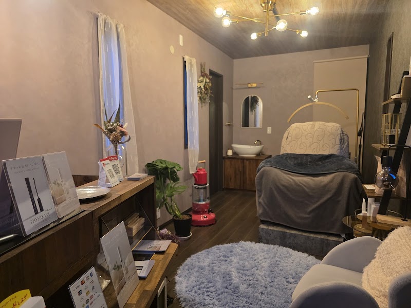 private beauty salon MOZE