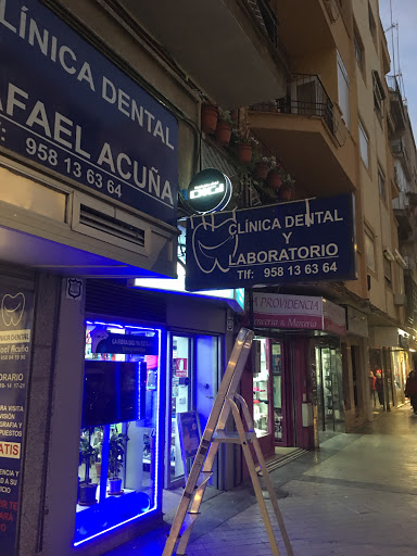 Clínica Dental Rafael Acuña - Thumbnail