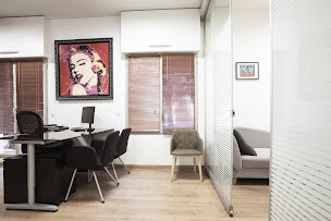 Photo n°1 de Espace Dentaire Carnot à Aix-en-Provence (Parodontiste)